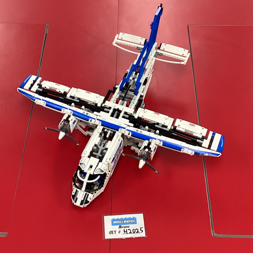 42025 Cargo Plane (U) – Bricks Minifigs Metairie