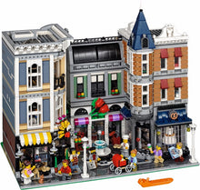 10255 LEGO Assembly Square