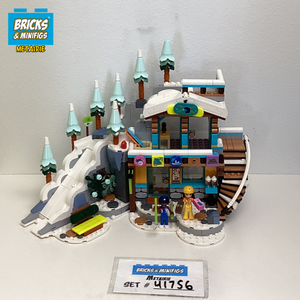41756 Holiday Ski Slope and Cafe (U1)