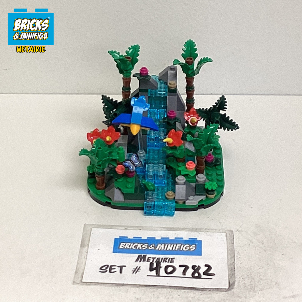 40782 Tropical Rainforest Diorama (U)