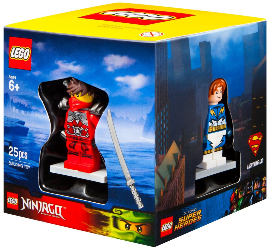 5004077 2015 Target Minifigure Gift Set