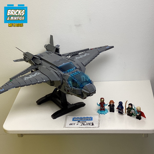 76248 The Avengers Quinjet (U)
