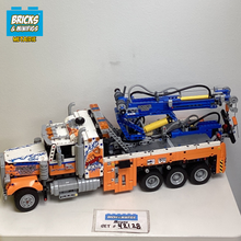 42128 Heavy-Duty Tow Truck (U)