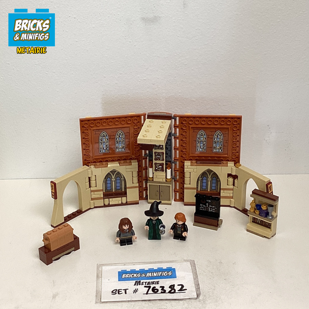 76382 Hogwarts Moment: Transfiguration Class (U)