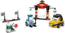 8206 LEGO Tokyo Pit Stop