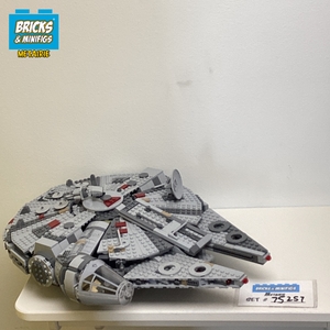 75257 Millennium Falcon (U2)