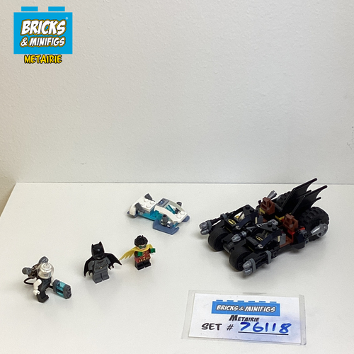 76118 Mr. Freeze Batcycle Battle (U)