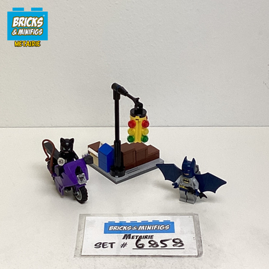 6858 Catwoman Catcycle City Chase (U)