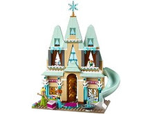 41068 Arendelle Castle Celebration