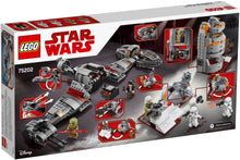 75202 Defense of Crait PRE-OWNED CERTIFIED