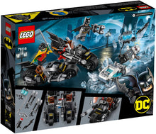 76118 LEGO Mr. Freeze Batcycle Battle