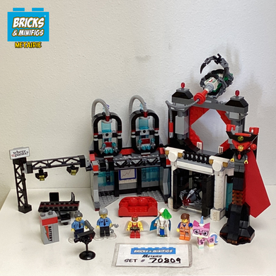 70809 Lord Business' Evil Lair (U)