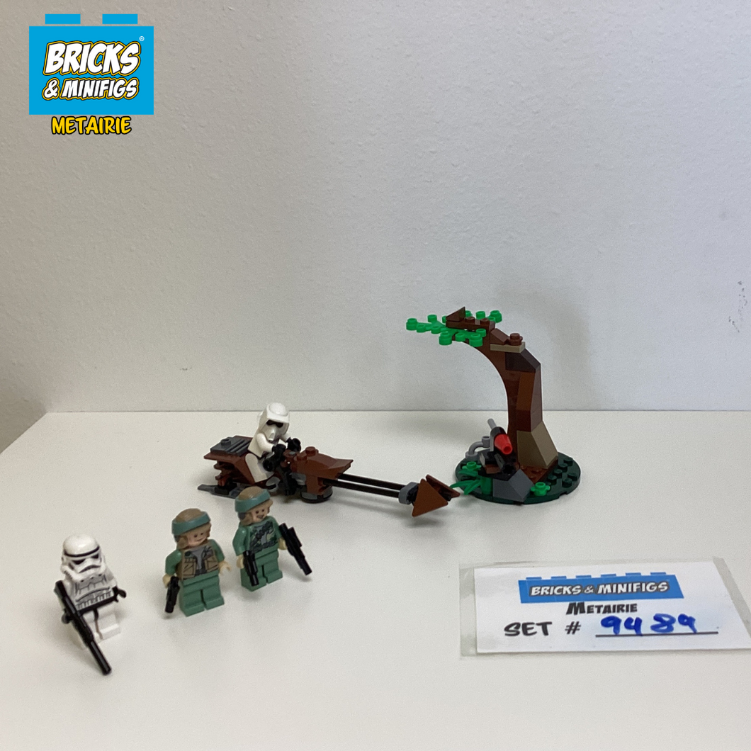 9489 Endor Rebel Trooper & Imperial Trooper Battle Pack (U)