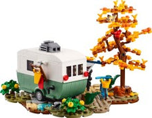 910041 Camping Adventure